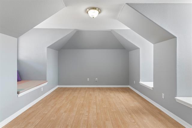 Building Photo - 5701 Chippewa Trail