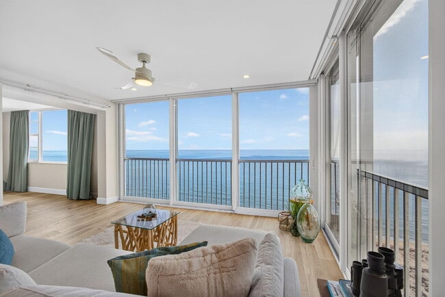 Building Photo - 840 Ocean Dr