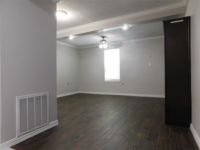 Building Photo - 1409 Wentworth St