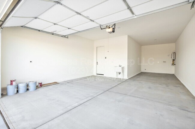 Building Photo - 4354 N 198th Ln