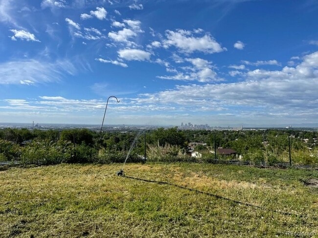 Building Photo - 7966 Elmwood Ln