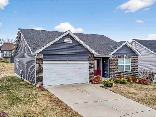 Building Photo - 203 Homestretch Ln