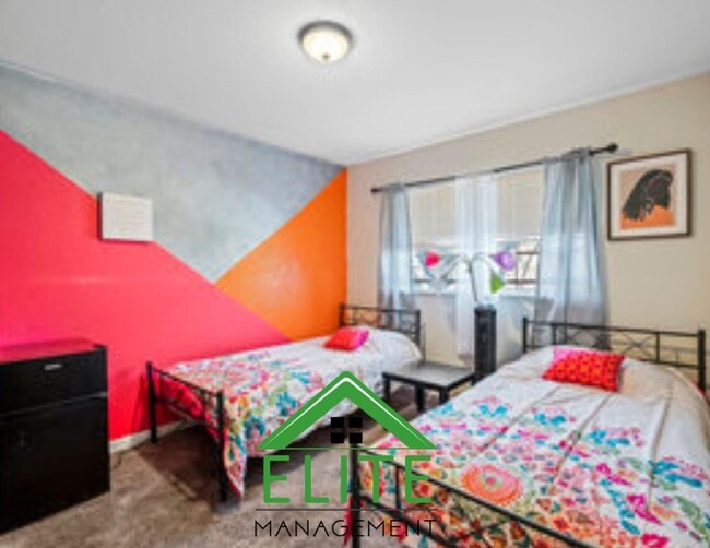Building Photo - Charming 3-Bedroom Duplex in North Highlan...