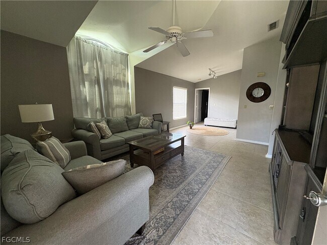 Building Photo - 13226 Whitehaven Ln