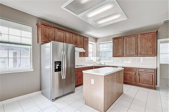 Building Photo - 2803 Norwood Hills Dr