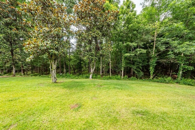 Building Photo - 3 Bedroom 3 Bath Townhome in Persimmon Hil...