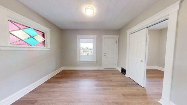 Building Photo - 4202 Ardmore Ave
