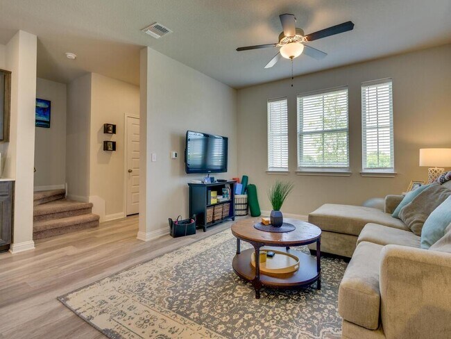 Building Photo - 7702 Dylan Dr