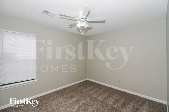 Building Photo - 2816 Maryland Cir W