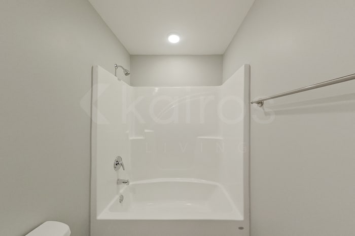 Building Photo - 383 Angela St