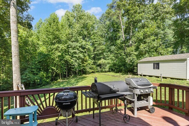 Building Photo - 17 Old Banks Dr