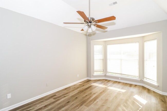 Building Photo - 1079 Mossy Knoll Dr