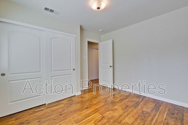 Building Photo - 2333 Augusta Pl