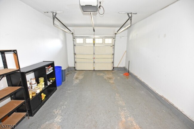 Building Photo - 101 Boulder Ridge