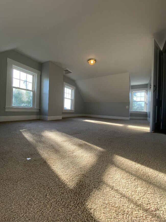 Building Photo - 9 Mt Auburn St