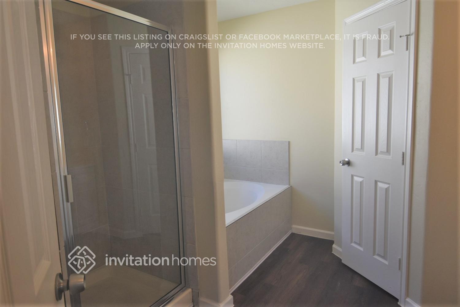 Building Photo - 8567 Chaletford Dr