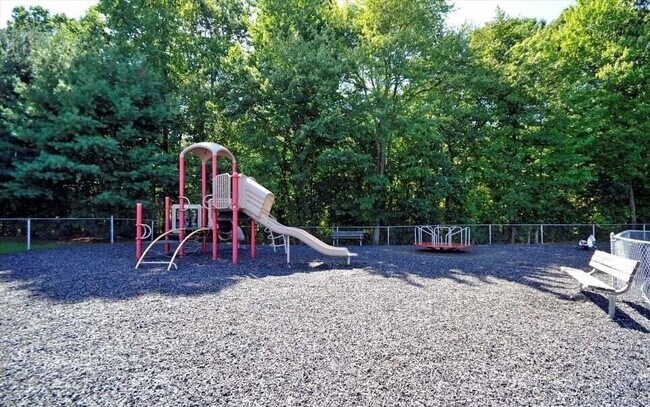 Building Photo - 1077 Roseberry Ct