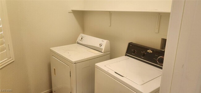 Building Photo - 6028 Stanton Summit Dr