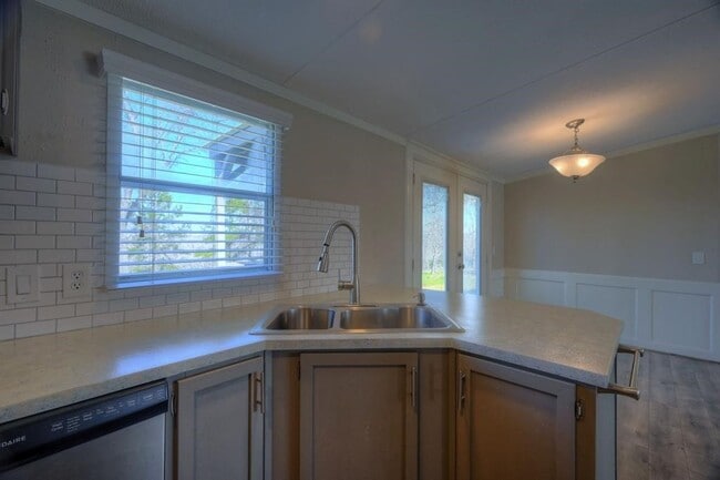 Building Photo - 4874 FM1374