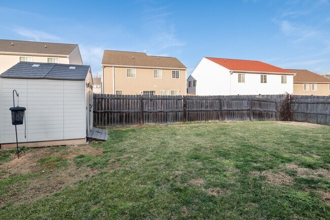 Building Photo - 3615 Marksbury Dr