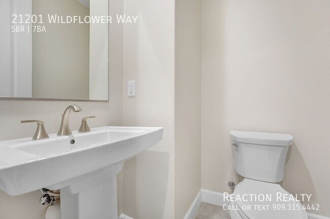Building Photo - 21201 Wildflower Way-