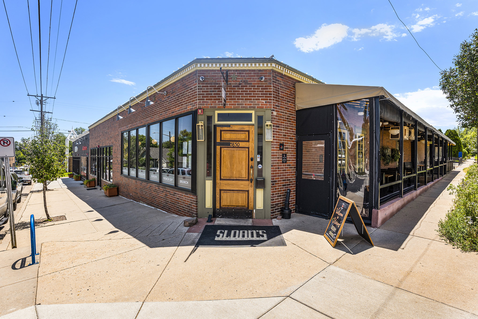 Building Photo - 2122 Hooker St