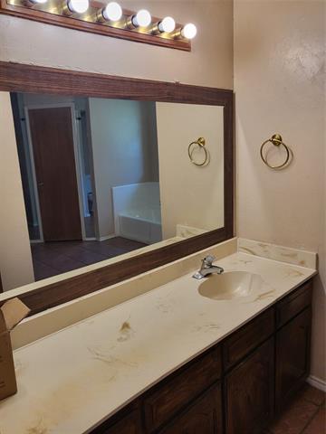 Building Photo - 4200 Pyracantha Dr