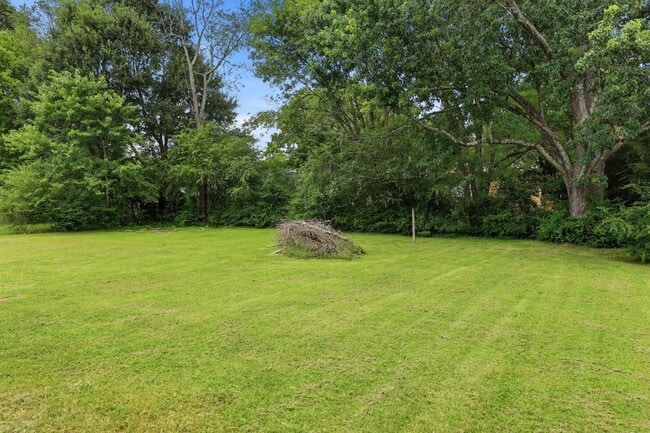 Building Photo - 508 Hiawatha Cir
