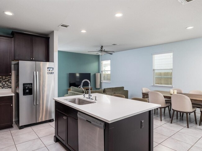 Building Photo - 1919 Rinker Ranch Dr