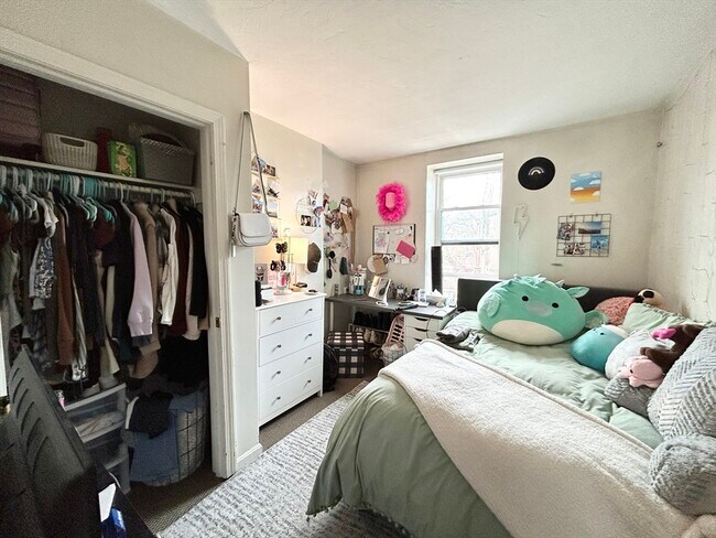 Building Photo - 90 Hammond St