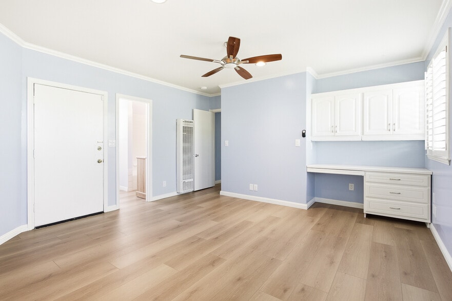 Building Photo - 4132 Beethoven St