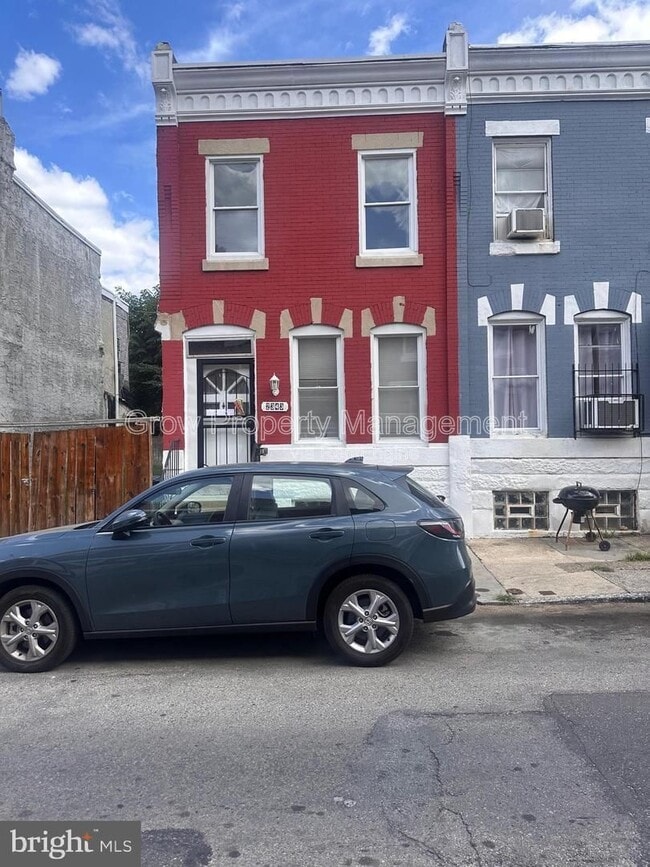 Building Photo - 2343 N Woodstock St