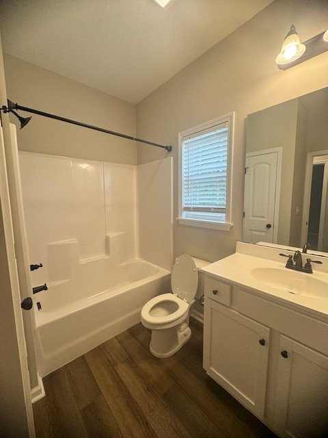 Building Photo - 205 Buckeye Ct N