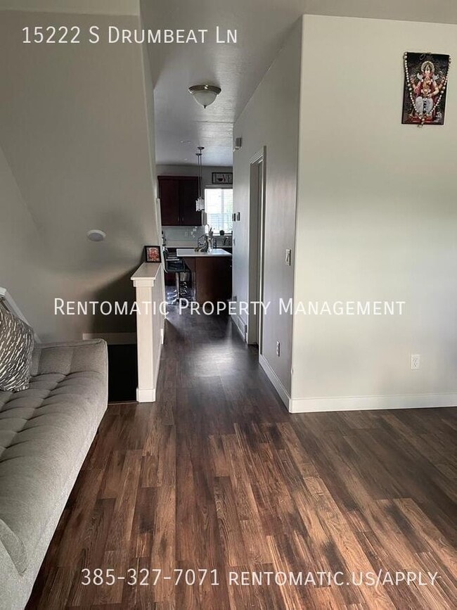 Building Photo - 15222 Drumbeat Ln