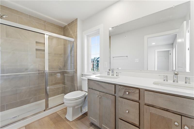 Building Photo - 227 Oliver Way