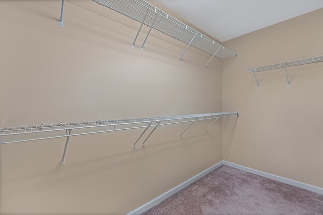 Building Photo - 2758 Slate Dr SW