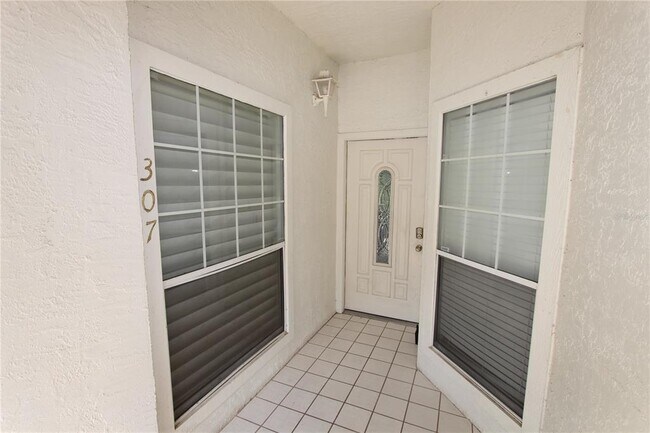 Building Photo - 451 Hamptoncrest Cir
