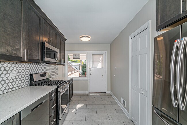 Building Photo - 4207 Main St