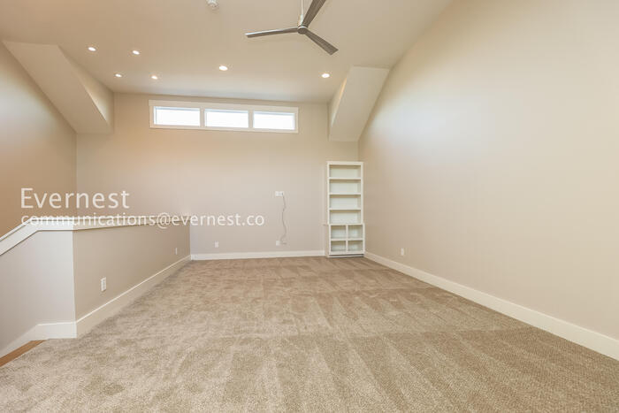 Building Photo - 220 Croleywood Ln