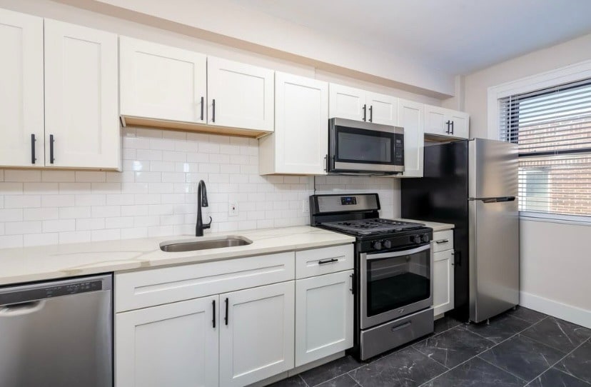 Building Photo - 5616-41 Pershing