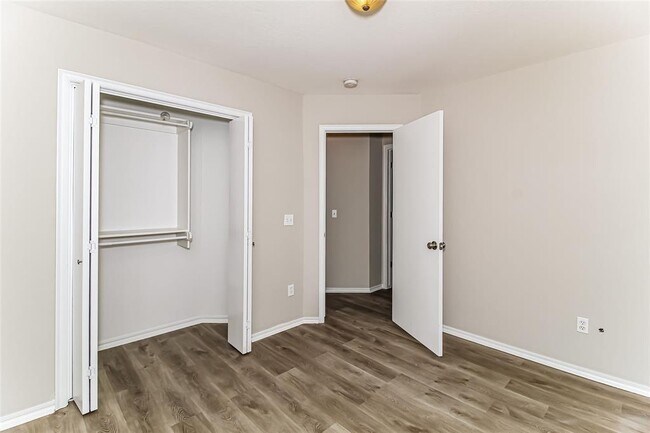 Building Photo - 8113 Greer Way