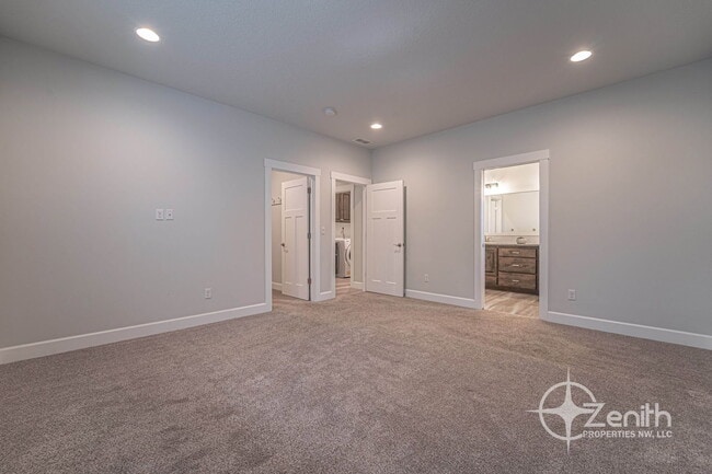 Building Photo - 134 Zephyr Dr