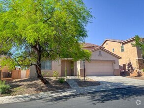 Building Photo - Stunning 5-Bedroom Home in Gated Community...