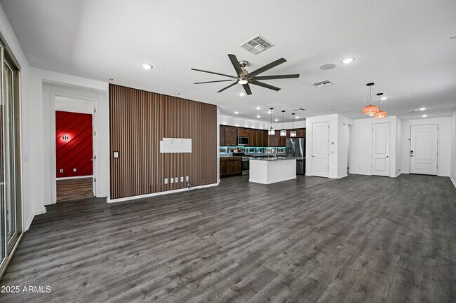 Building Photo - 4030 W Ross Ave