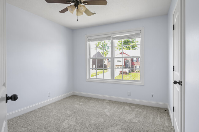 Building Photo - 2588 Hattington Dr