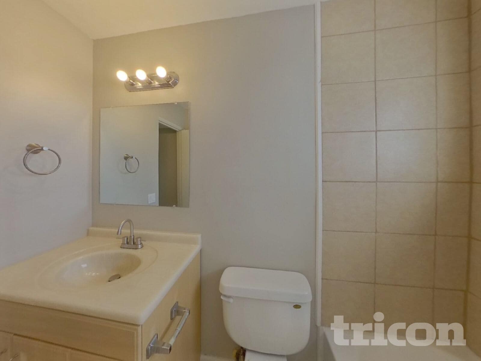 Building Photo - 5590 26th Ave N