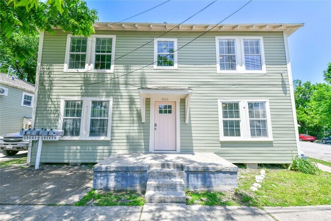 Building Photo - 4615 Schroeder St