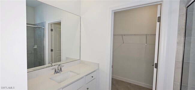 Building Photo - 20697 Hazelnut Ct