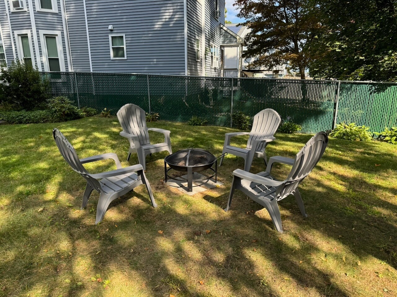 Building Photo - 97 Walnut St