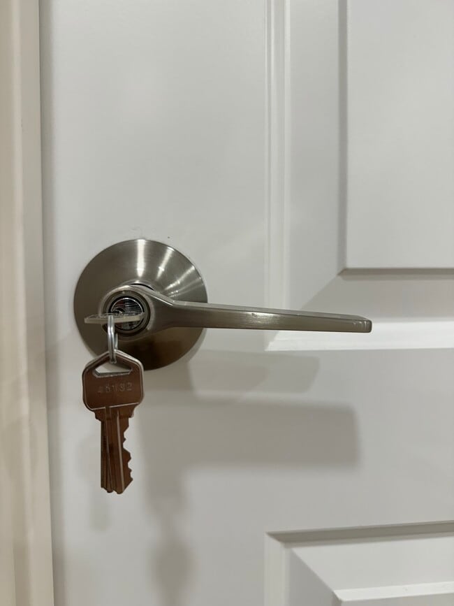 Building Photo - 583 N 150 W